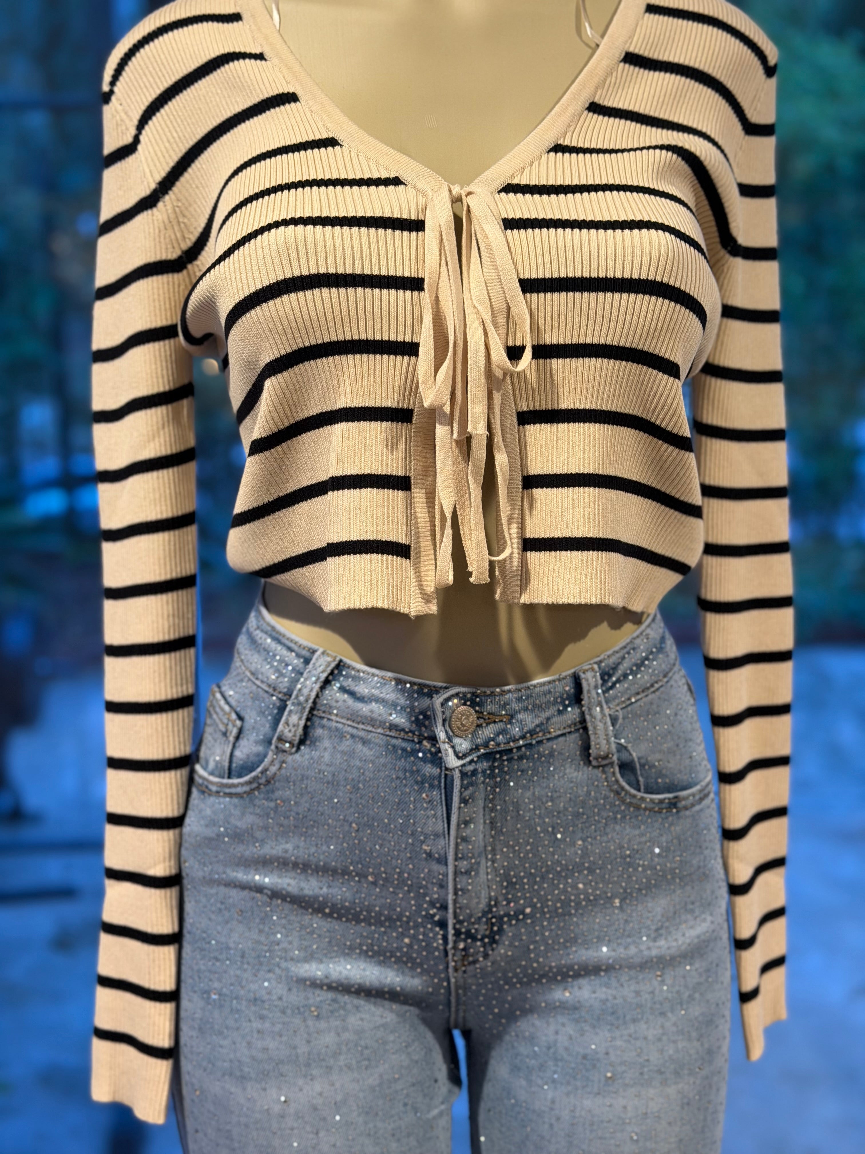 Elyte Chic Blouse - Beige & Black