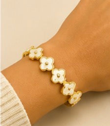 White  Clover Bracelet