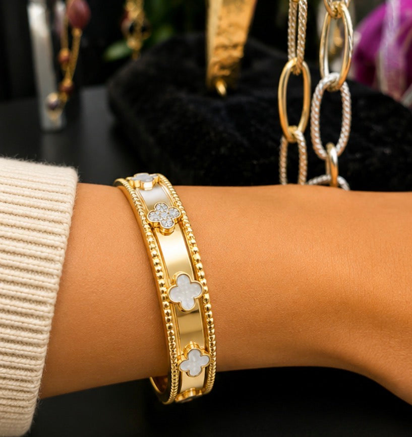 White  Clover Bracelet
